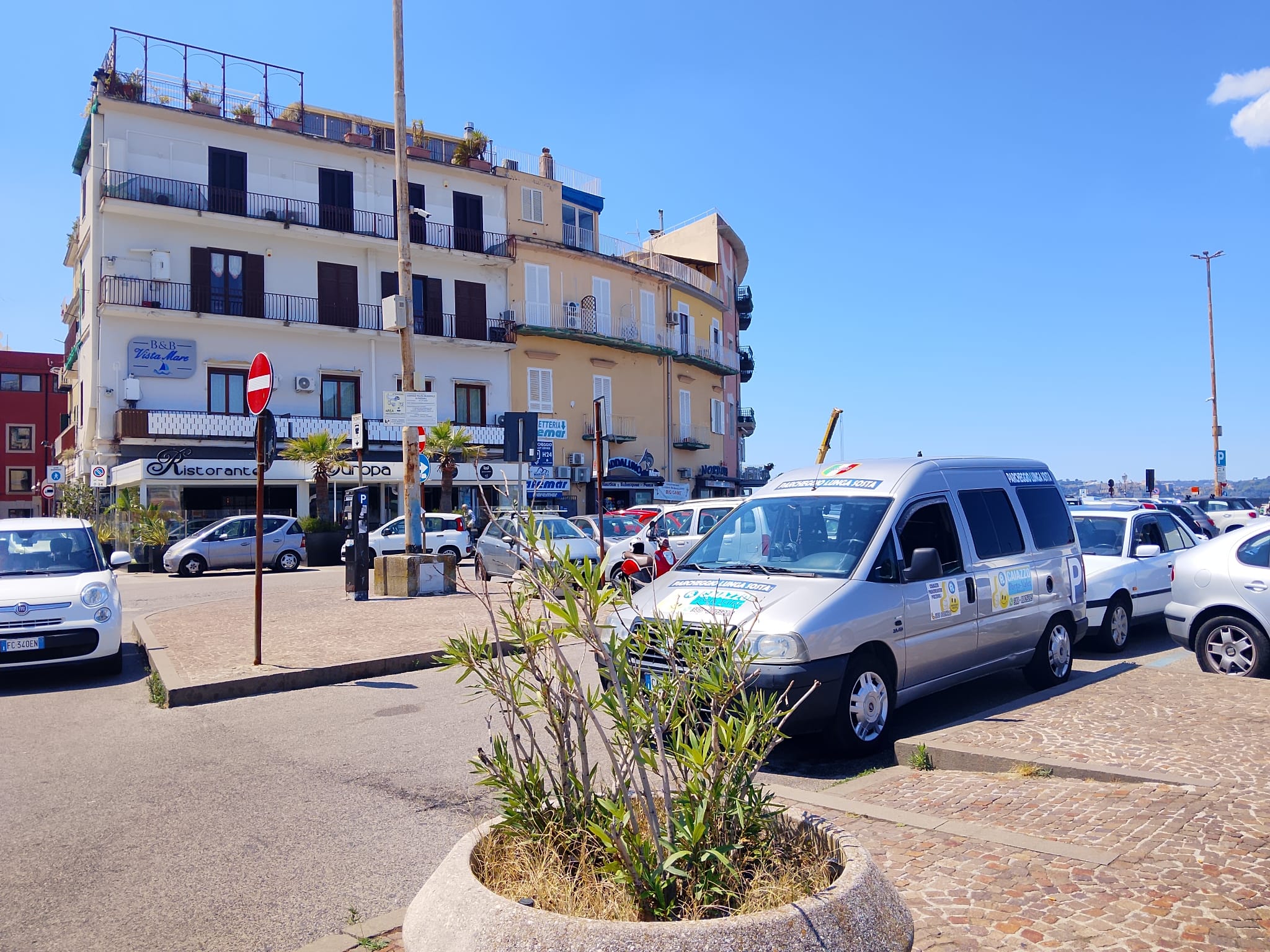 Navetta gratuita per i traghetti di Pozzuoli